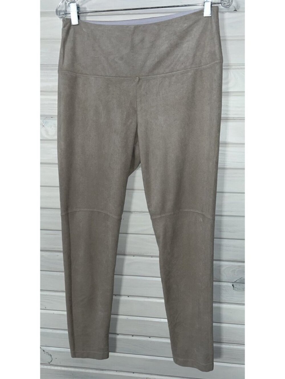 Lysse Sz LARGE Ultrasuede Leggings Beige Faux Suede Knee Seam Detail EUC
